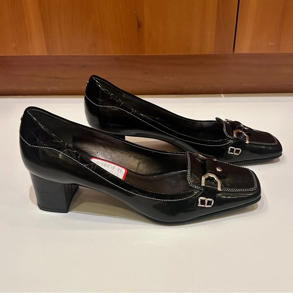 Vintage NWT Joan & David Black Croc-Embossed Low-Heeled Loafers - Picture 3 of 7